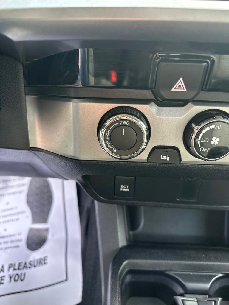 Toyota Tacoma 4WD Access Cab V6 AT TRD Off Road (Natl) 2016