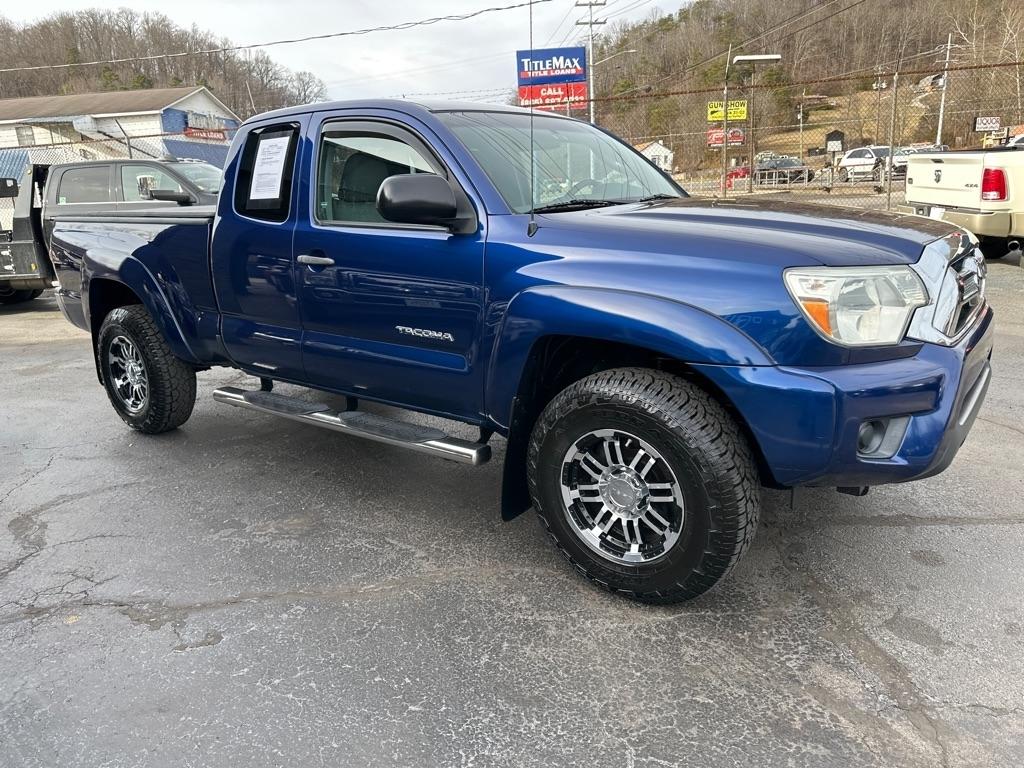 Toyota Tacoma 4WD Access Cab I4 AT (Natl) 2015