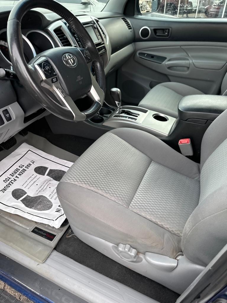 Toyota Tacoma 4WD Access Cab I4 AT (Natl) 2015