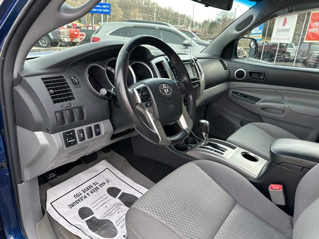 Toyota Tacoma 4WD Access Cab I4 AT (Natl) 2015