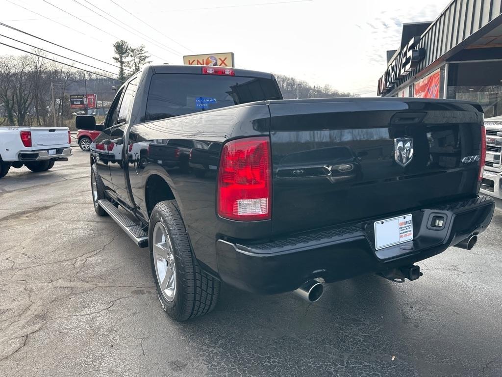 RAM 1500 4WD Quad Cab 140.5" Express 2016
