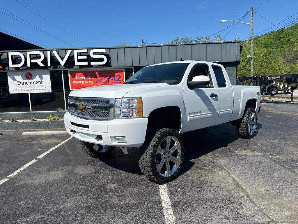 2013 Chevrolet Silverado 1500 4WD Ext Cab 143.5" LT