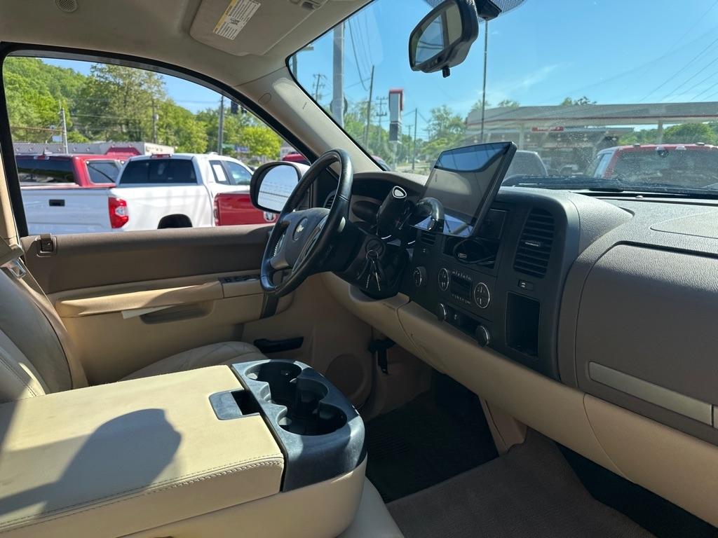 Chevrolet Silverado 1500 4WD Ext Cab 143.5" LT 2013