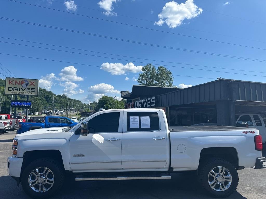 Chevrolet Silverado 2500HD 4WD Crew Cab 153.7" High Country 2019