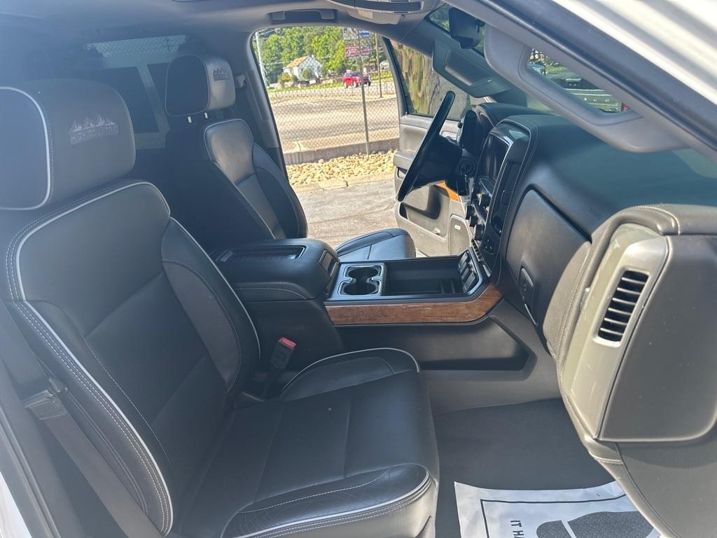 Chevrolet Silverado 2500HD 4WD Crew Cab 153.7" High Country 2019