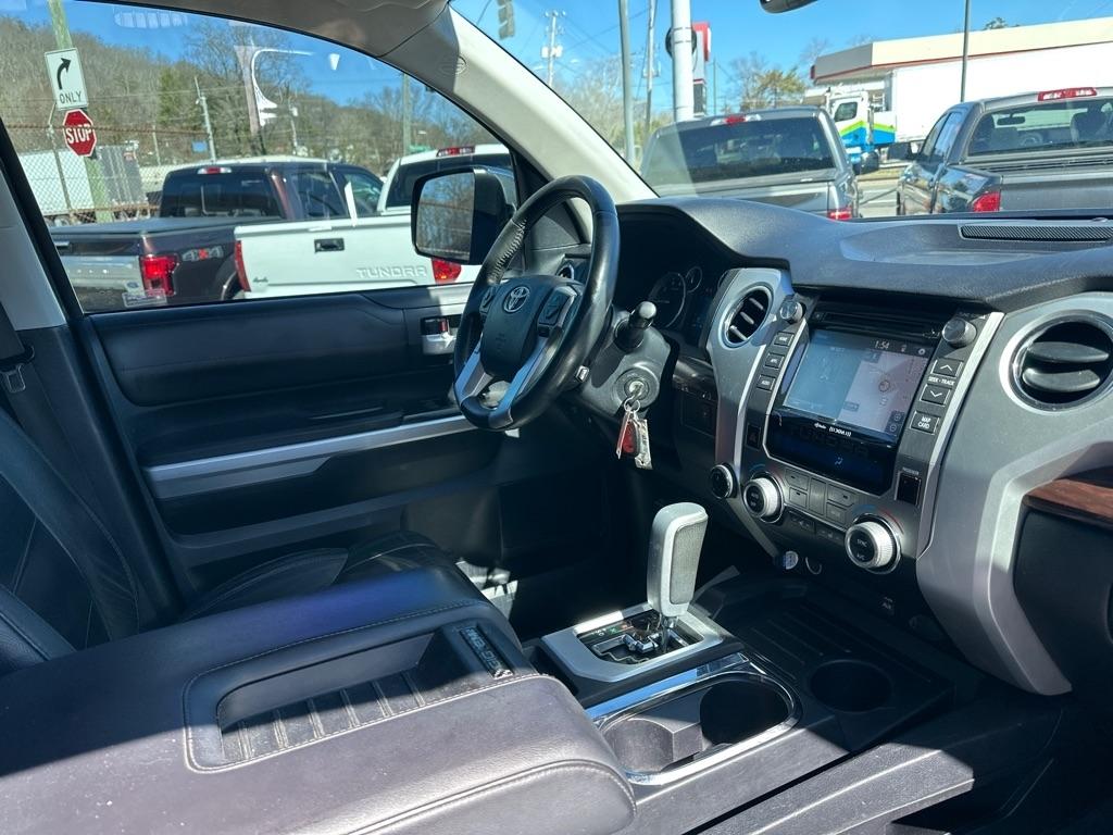 Toyota Tundra 4WD Truck CrewMax 5.7L FFV V8 6-Spd AT LTD (Natl) 2014