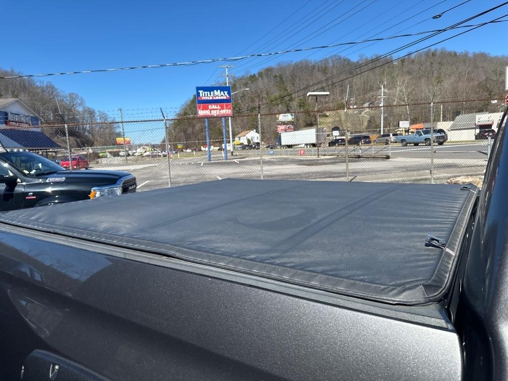 Toyota Tundra 4WD Truck CrewMax 5.7L FFV V8 6-Spd AT LTD (Natl) 2014