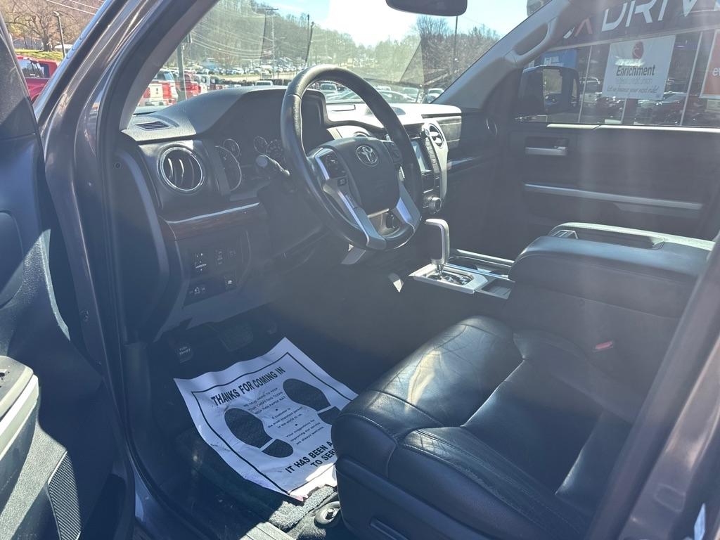 Toyota Tundra 4WD Truck CrewMax 5.7L FFV V8 6-Spd AT LTD (Natl) 2014