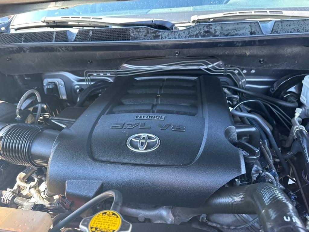 Toyota Tundra 4WD Truck CrewMax 5.7L FFV V8 6-Spd AT LTD (Natl) 2014