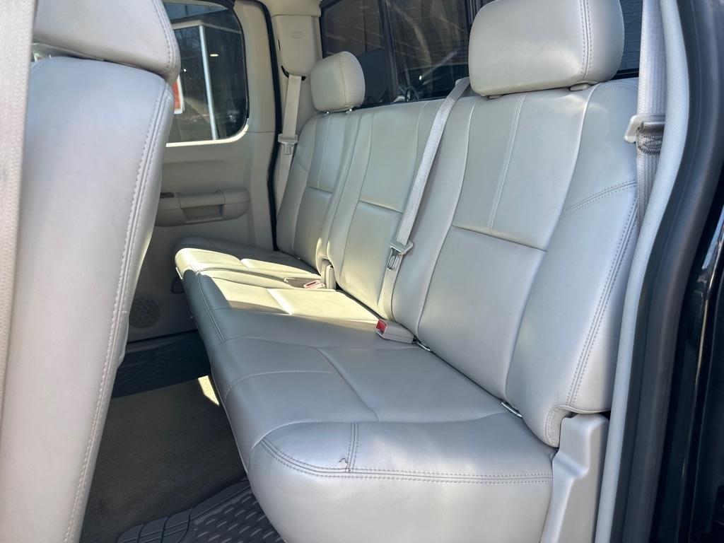 GMC Sierra 1500 2WD Ext Cab 143.5" SLT 2007