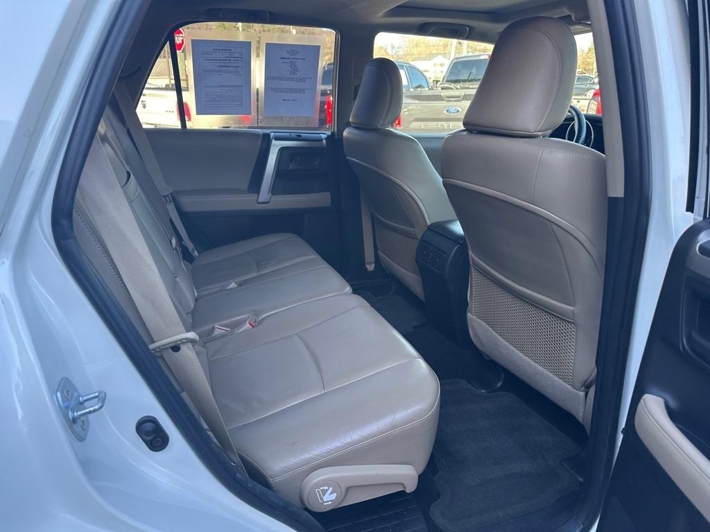 Toyota 4Runner 4WD 4dr V6 Limited (Natl) 2012