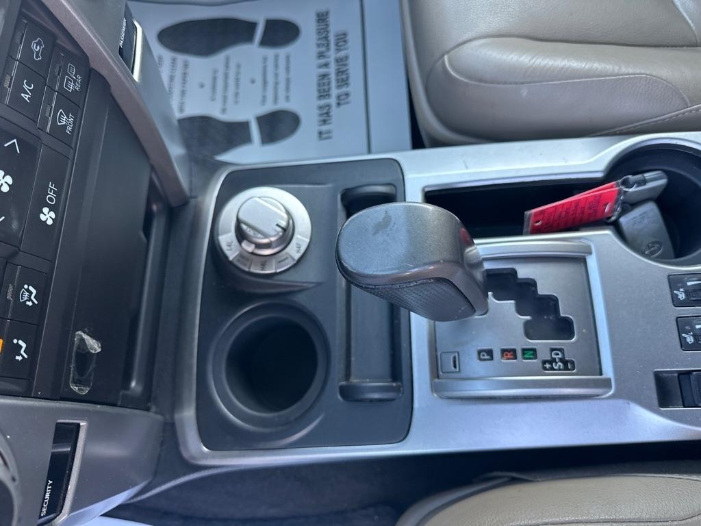 Toyota 4Runner 4WD 4dr V6 Limited (Natl) 2012