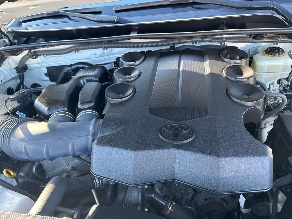 Toyota 4Runner 4WD 4dr V6 Limited (Natl) 2012