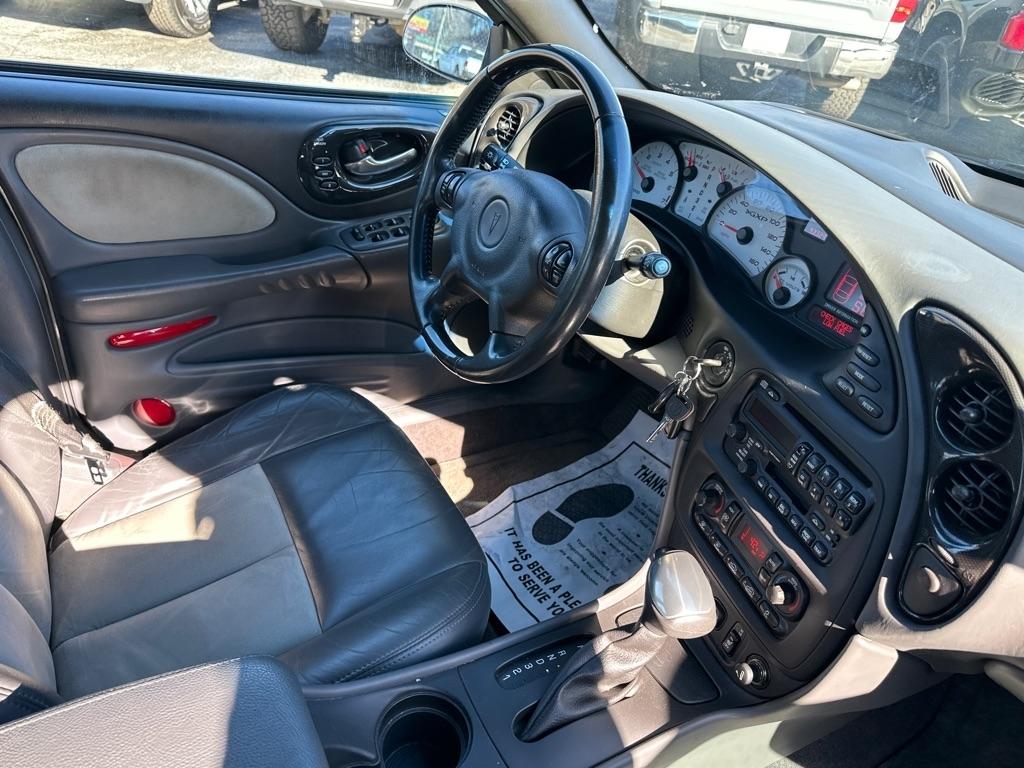 Pontiac Bonneville 4dr Sdn GXP 2005