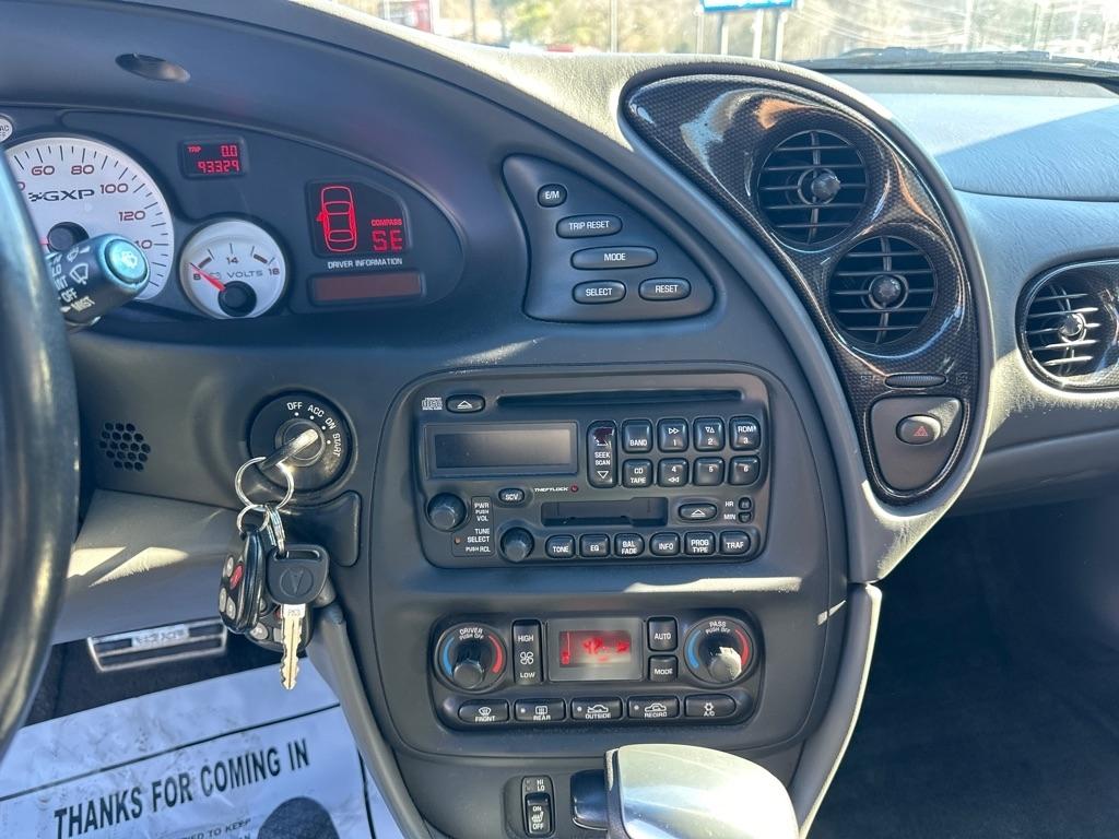 Pontiac Bonneville 4dr Sdn GXP 2005