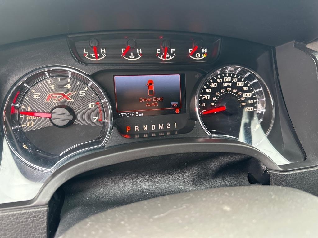 Ford F-150 2WD SuperCrew 145" Platinum 2014