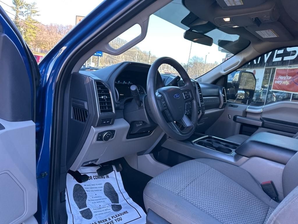 Ford Super Duty F-250 SRW King Ranch 4WD Crew Cab 8' Box 2022