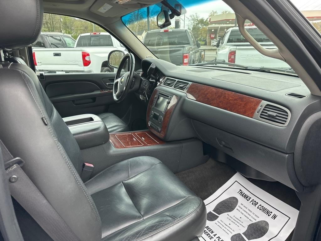 Chevrolet Tahoe 4WD 4dr 1500 LTZ 2011