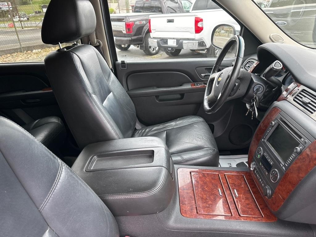 Chevrolet Tahoe 4WD 4dr 1500 LTZ 2011