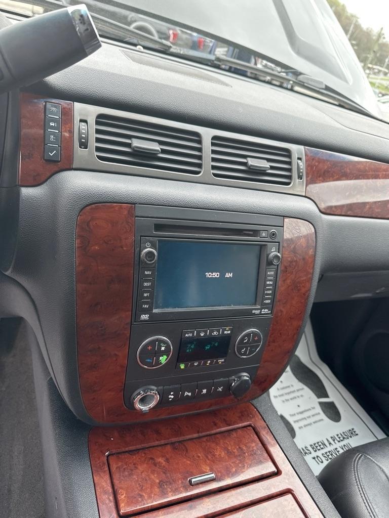 Chevrolet Tahoe 4WD 4dr 1500 LTZ 2011