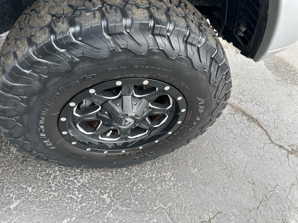 Toyota Tacoma 2WD Double Cab V6 AT PreRunner (Natl) 2012