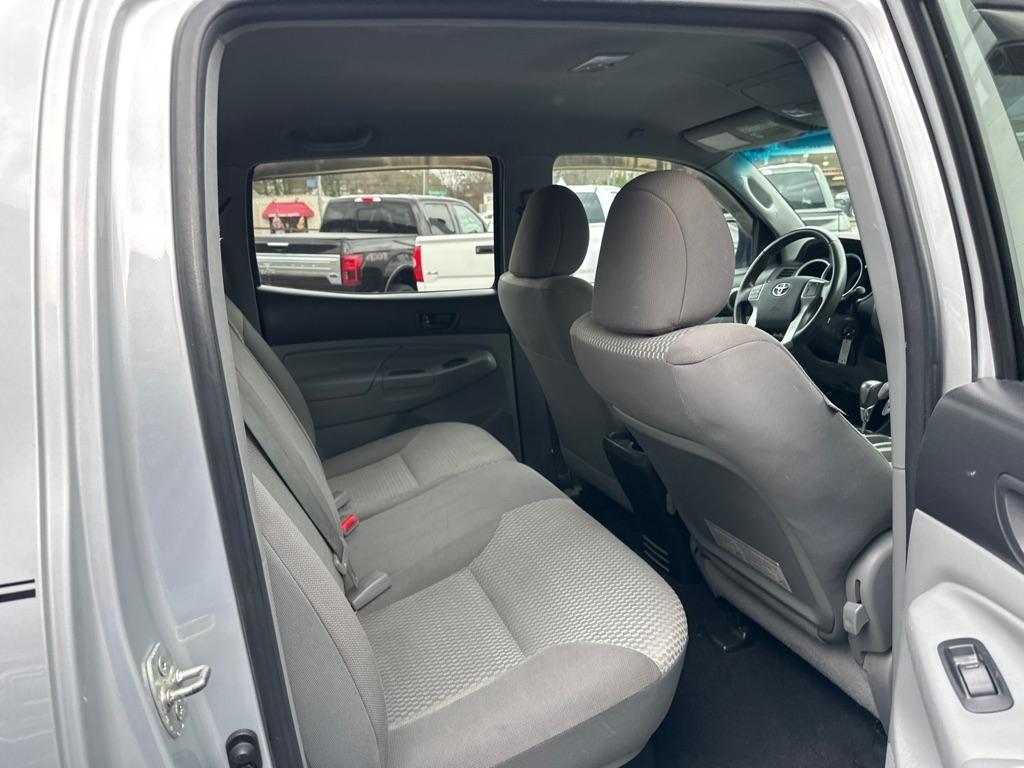 Toyota Tacoma 2WD Double Cab V6 AT PreRunner (Natl) 2012