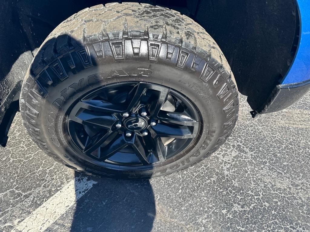 Chevrolet Silverado 1500 4WD Crew Cab 147" Custom Trail Boss 2022