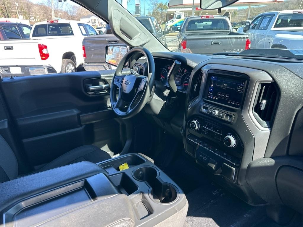 Chevrolet Silverado 1500 4WD Crew Cab 147" Custom Trail Boss 2022