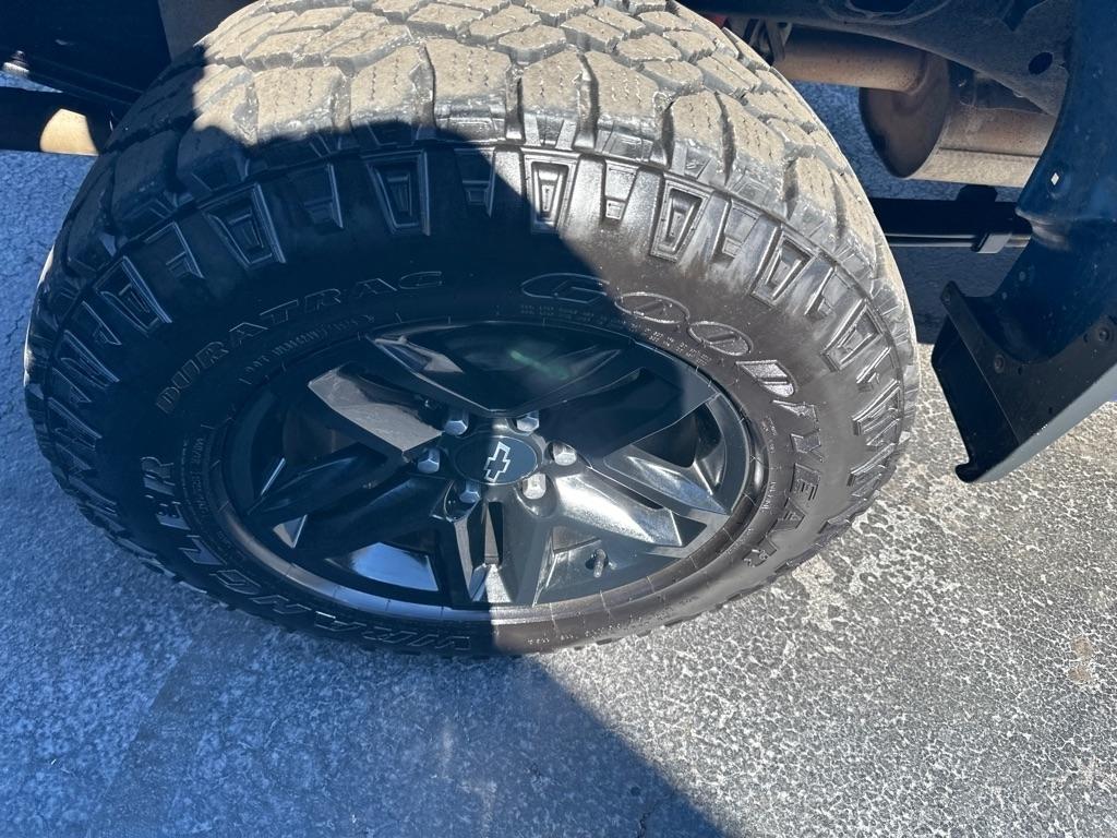 Chevrolet Silverado 1500 4WD Crew Cab 147" Custom Trail Boss 2022