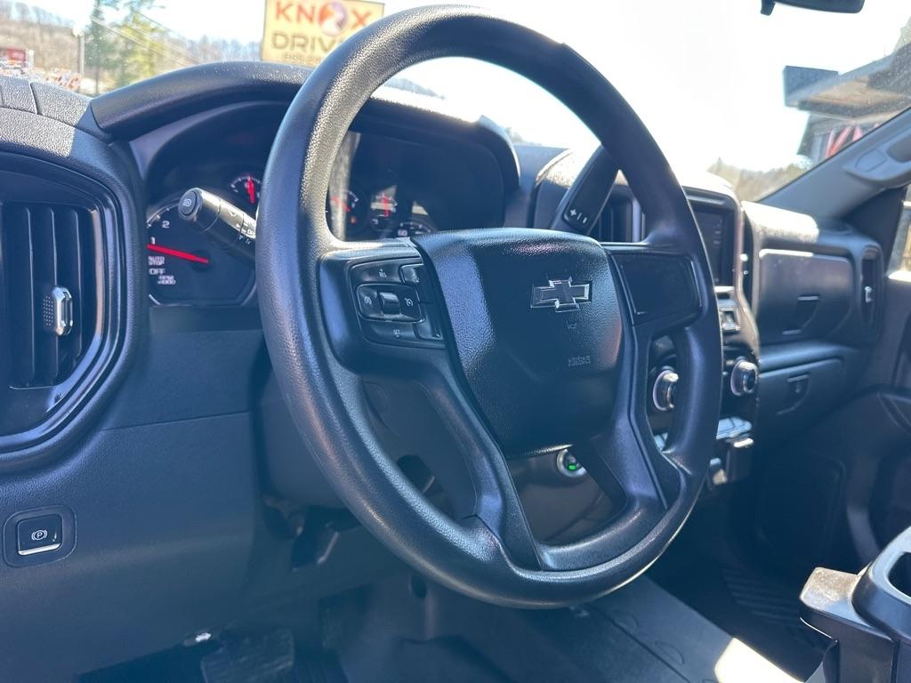 Chevrolet Silverado 1500 4WD Crew Cab 147" Custom Trail Boss 2022