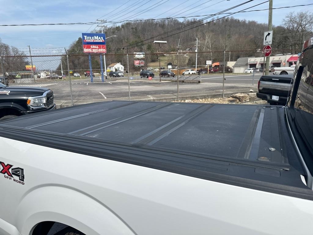 Ford F-150 Platinum 4WD SuperCrew 5.5' Box 2017