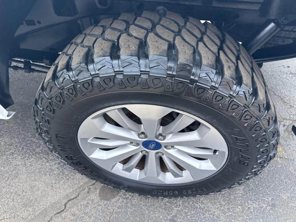 Ford F-150 Platinum 4WD SuperCrew 5.5' Box 2017