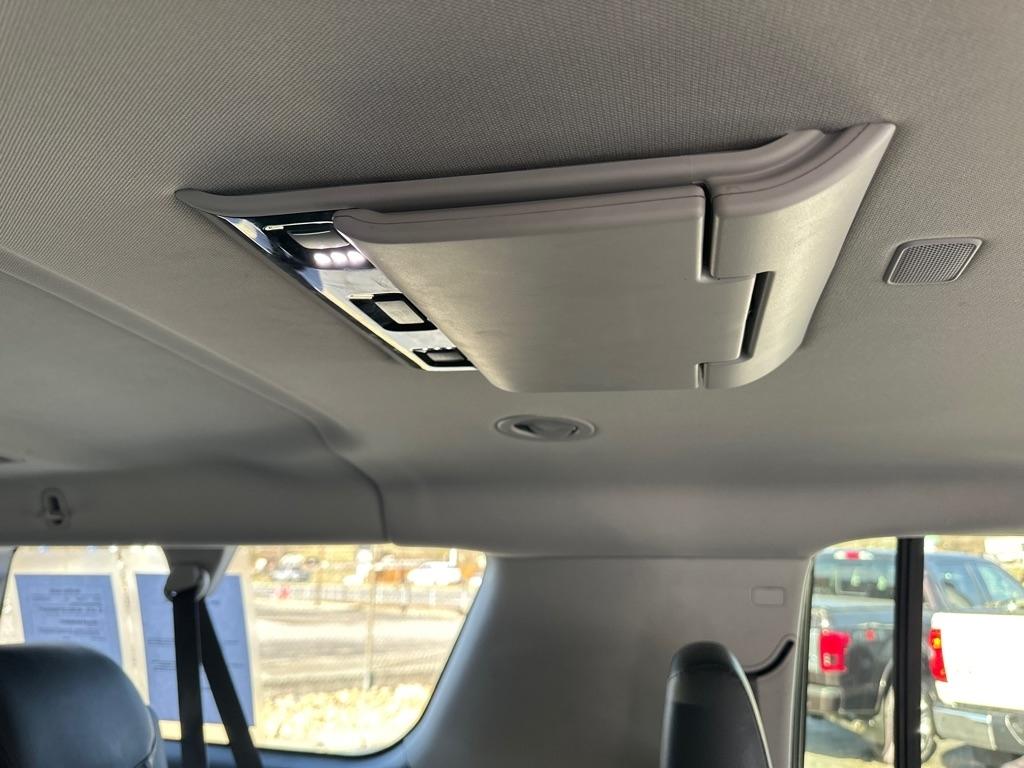 Cadillac Escalade ESV 4WD 4dr Premium Collection 2016