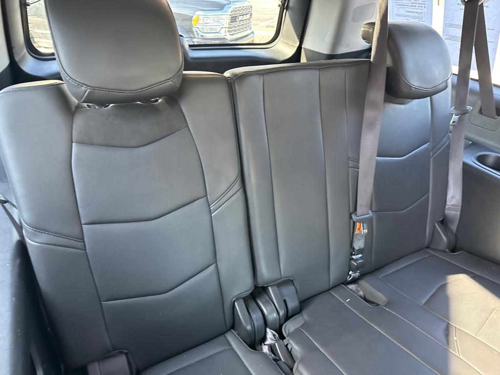 Cadillac Escalade ESV 4WD 4dr Premium Collection 2016