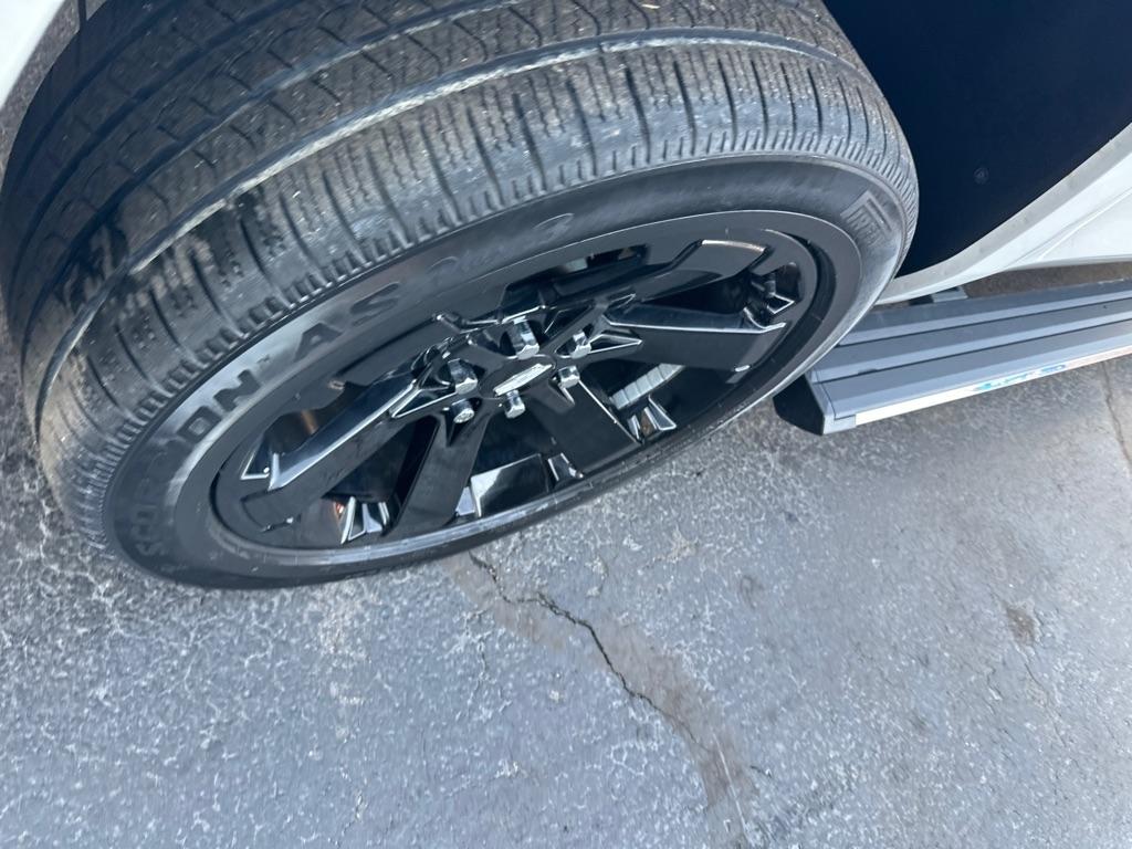 Cadillac Escalade ESV 4WD 4dr Premium Collection 2016