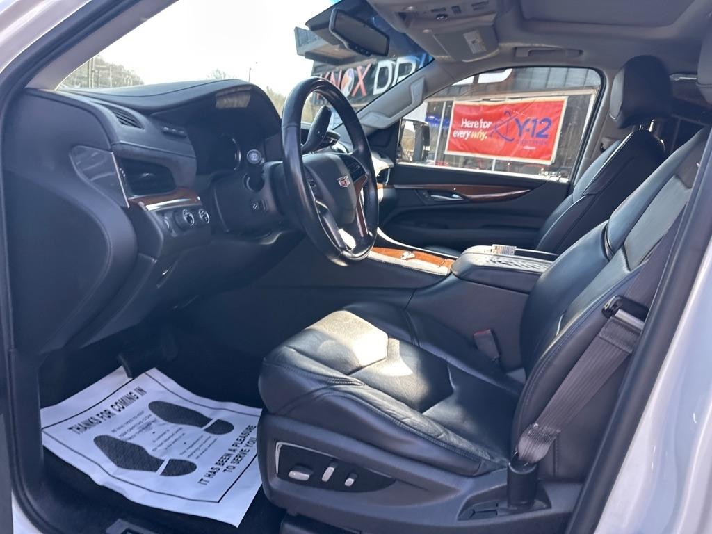 Cadillac Escalade ESV 4WD 4dr Premium Collection 2016