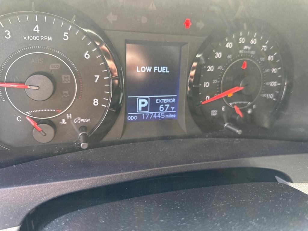 Toyota Sienna 5dr 7-Pass Van LE AWD (Natl) 2016