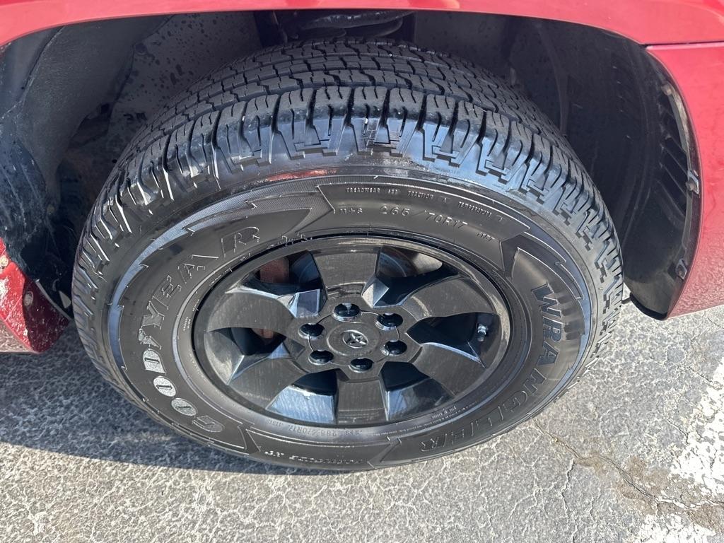 Toyota 4Runner 4WD 4dr V6 Limited (Natl) 2011