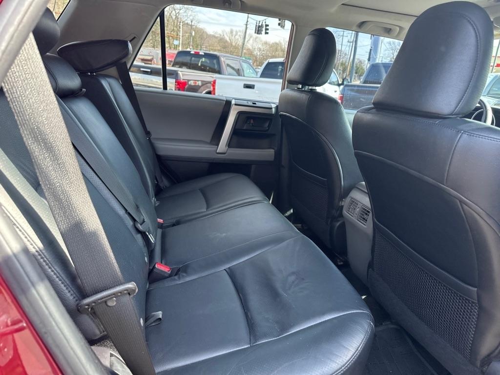 Toyota 4Runner 4WD 4dr V6 Limited (Natl) 2011