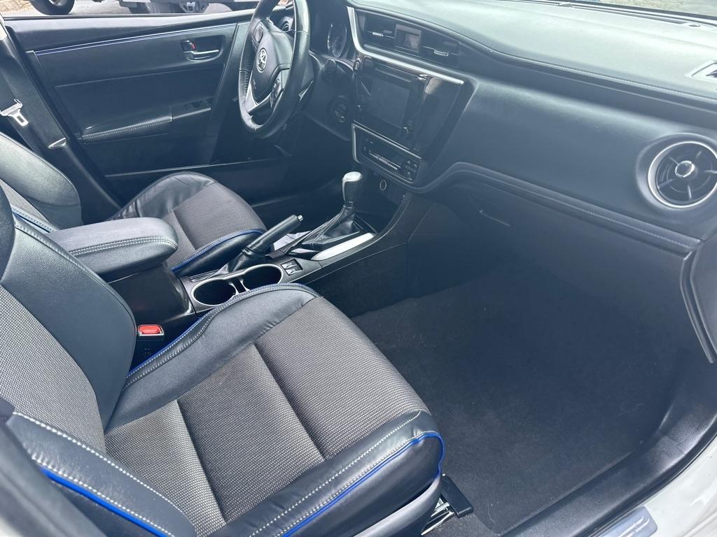 Toyota Corolla XLE CVT (Natl) 2018