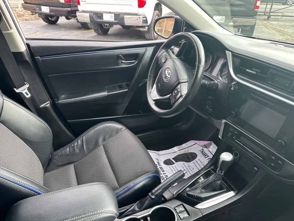 Toyota Corolla XLE CVT (Natl) 2018