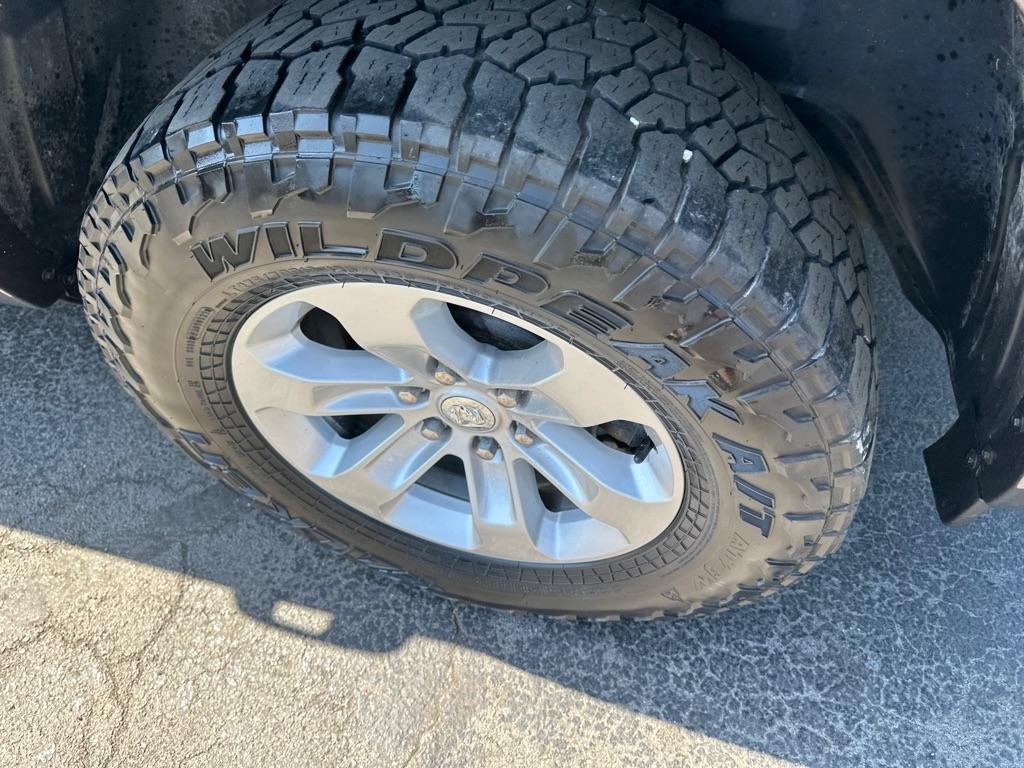 RAM 1500 Laramie 4x4 Crew Cab 5'7" Box 2019