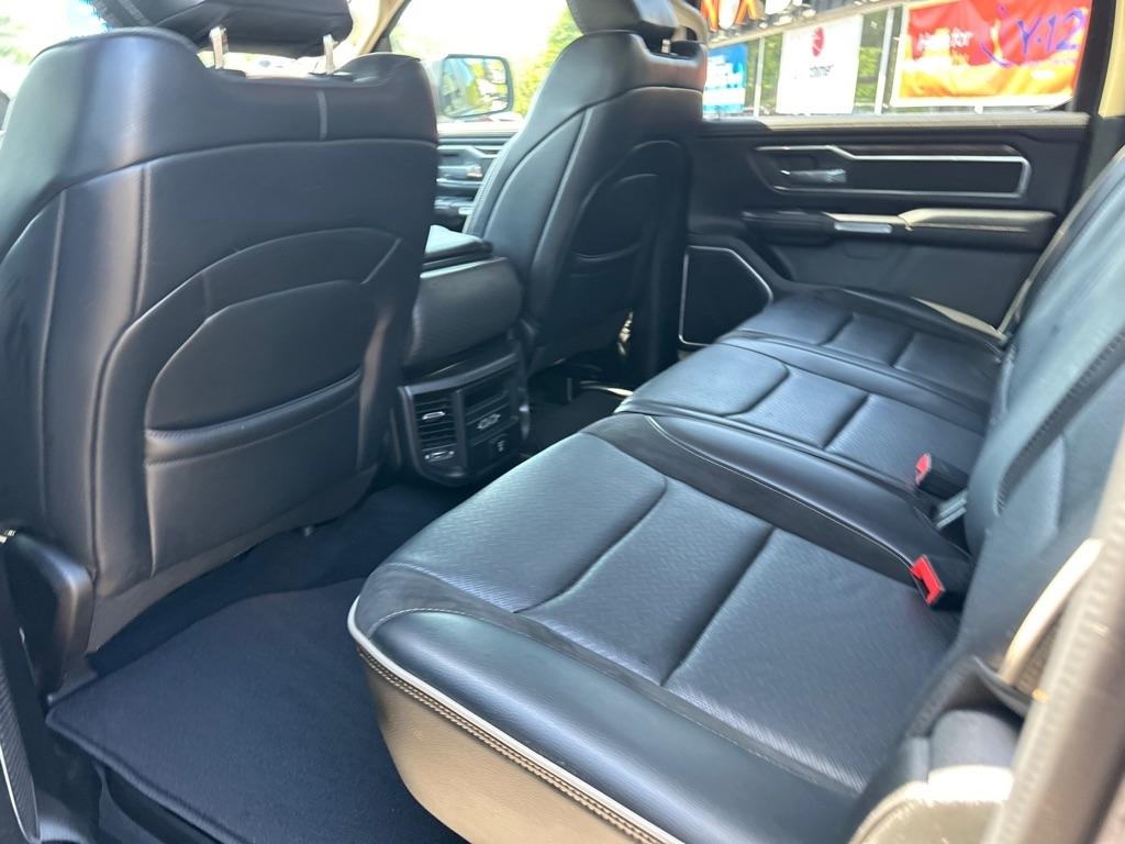 RAM 1500 Laramie 4x4 Crew Cab 5'7" Box 2019