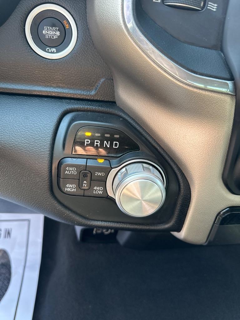 RAM 1500 Laramie 4x4 Crew Cab 5'7" Box 2019