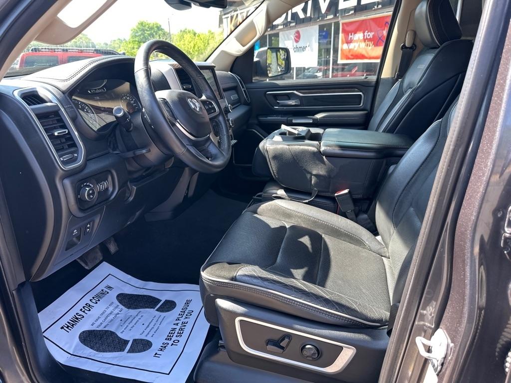 RAM 1500 Laramie 4x4 Crew Cab 5'7" Box 2019