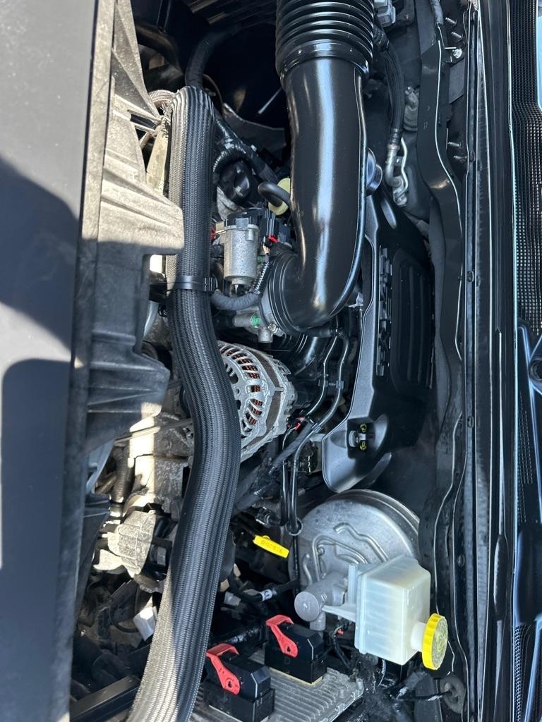 RAM 1500 Laramie 4x4 Crew Cab 5'7" Box 2019