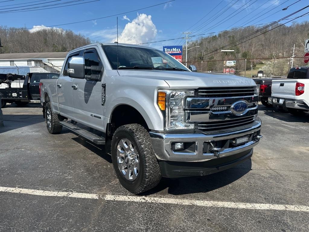 Ford Super Duty F-250 SRW King Ranch 4WD Crew Cab 8' Box 2017