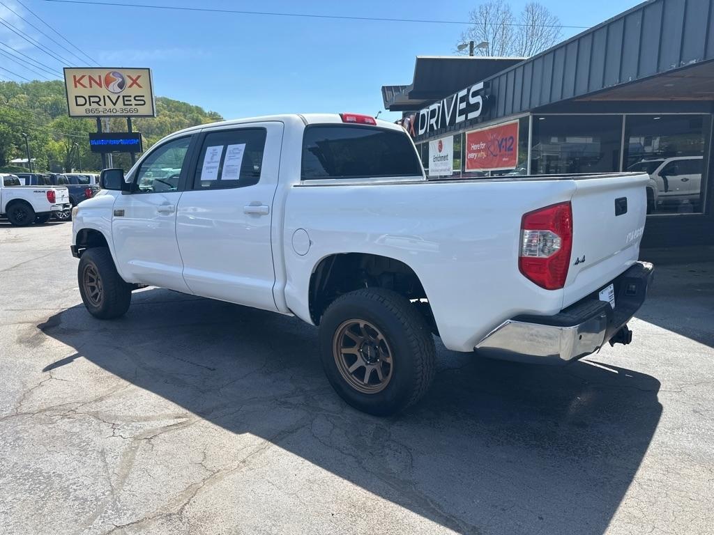 Toyota Tundra 4WD Truck CrewMax 5.7L FFV V8 6-Spd AT Platinum (Natl) 2014