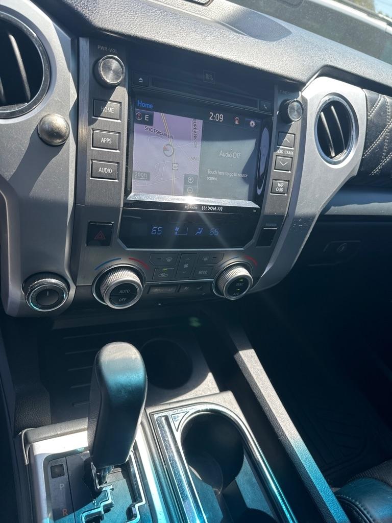 Toyota Tundra 4WD Truck CrewMax 5.7L FFV V8 6-Spd AT Platinum (Natl) 2014