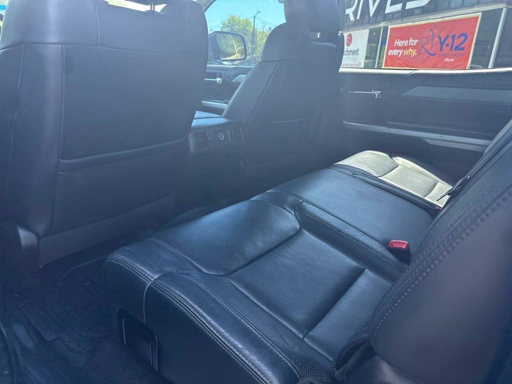 Toyota Tundra 4WD Truck CrewMax 5.7L FFV V8 6-Spd AT Platinum (Natl) 2014
